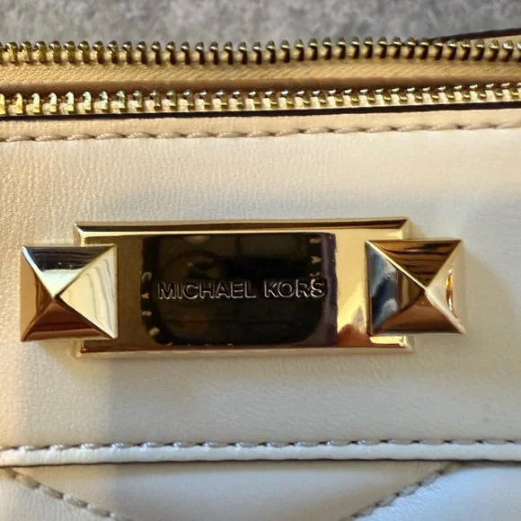 Michael Kors Whitney Medium Quilted Tote Bag & Jet Set Travel Trifold Wallet Set